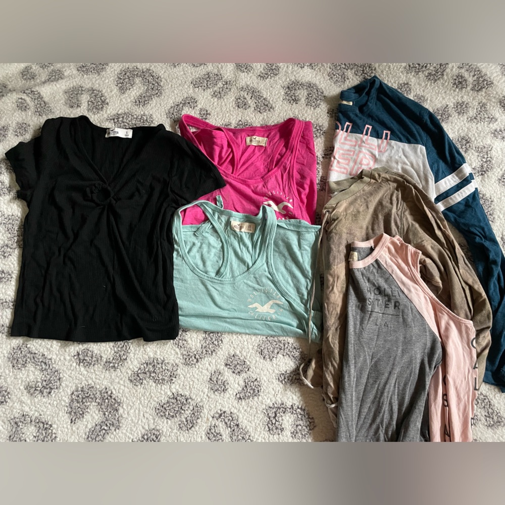 HOLLISTER HUGE BUNDLE LONG SLEEVES SHORT SLEEVE AND TANK TOPS